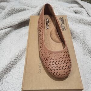 SoftWalk Women's Ballet Flat   Blush Perf    size  6.5 X-Wide